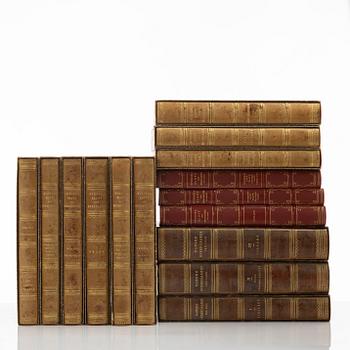 Books, 'Svenska slott och herresäten' 12 volumes (9+3) and 'Danske Herregaarde ved 1920', 3 volumes.