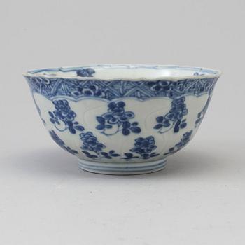 SKÅL, porslin. Qingdynastin, Kangxi (1662-1722.