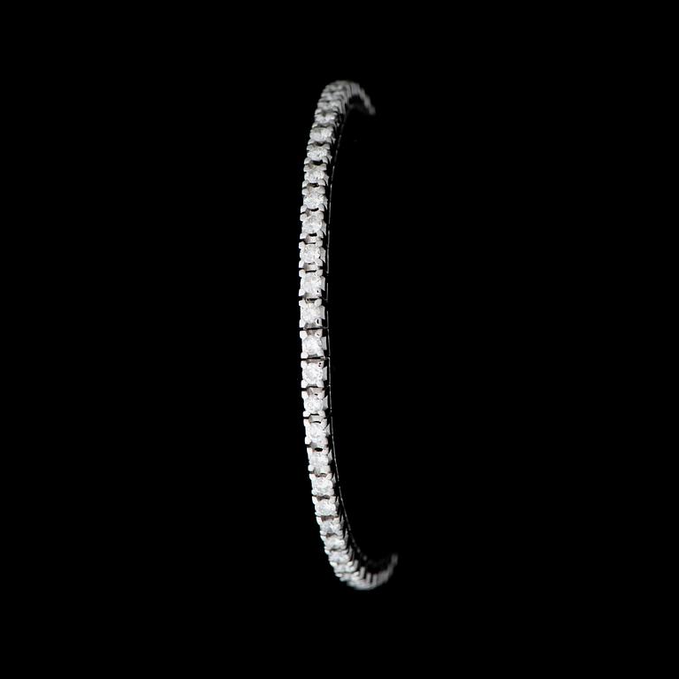 ARMBAND, briljantslipade diamanter, 18K vitguld.