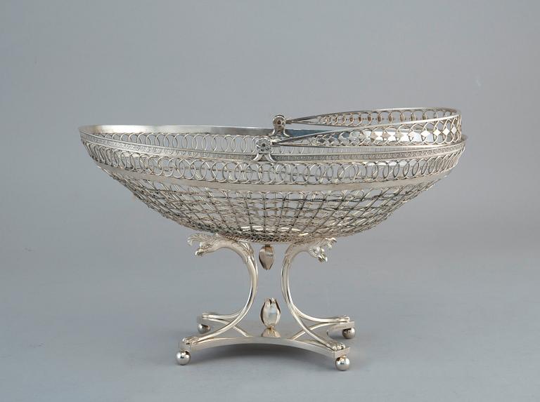 A BISQUIT BASKET, silver, Carl Anton Carlberg, Turku 1819. Height 30 cm, weight 606 g.