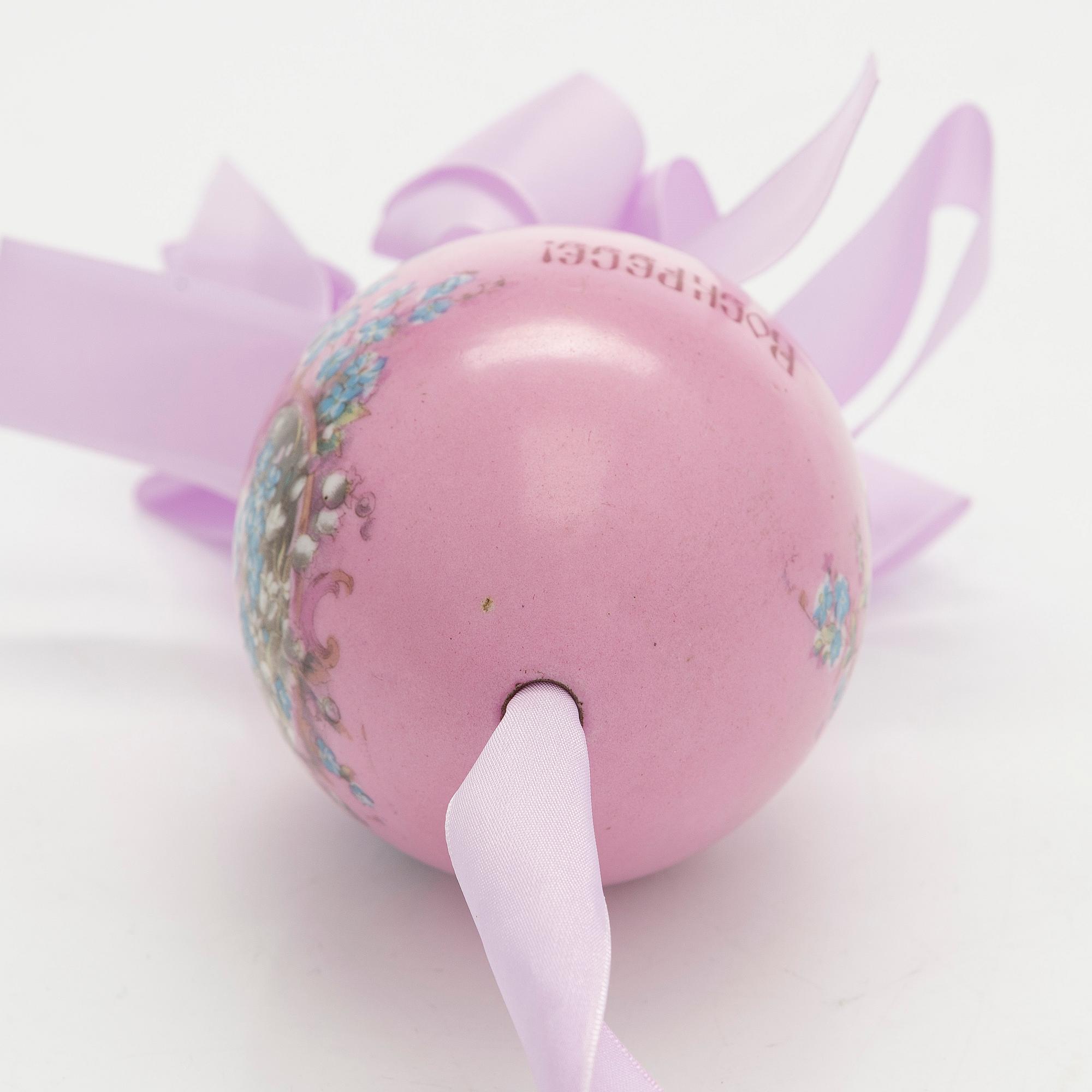 Dekorationsägg, porslin, Ryssland, kring sekelskiftet 1900.