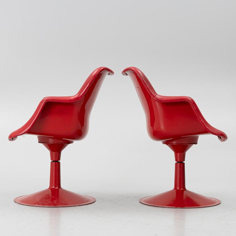 Yrjö Kukkapuro, A pair of armchairs, “Junior”, Haimi, late 1960s.