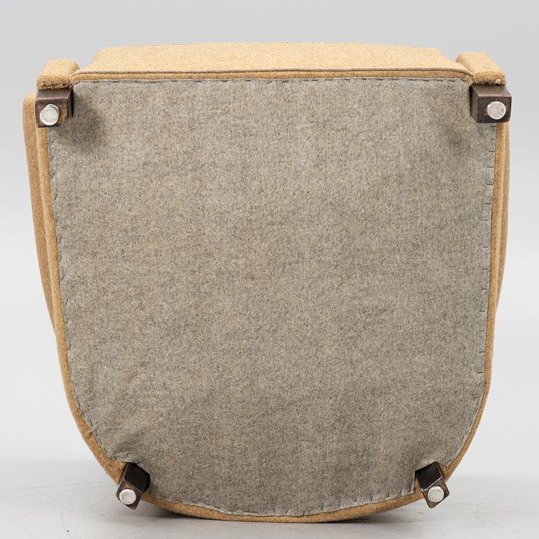 Armchair, model no. 1518, Fritz Hansen, 1940s.