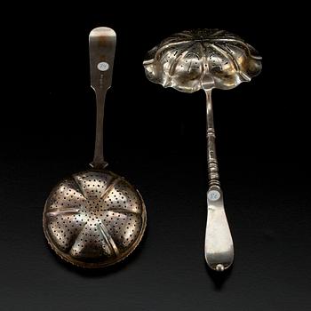 STRÖSKEDAR, 2 st, silver. Finland medlet av 1800-talet. Vikt 108 g.
