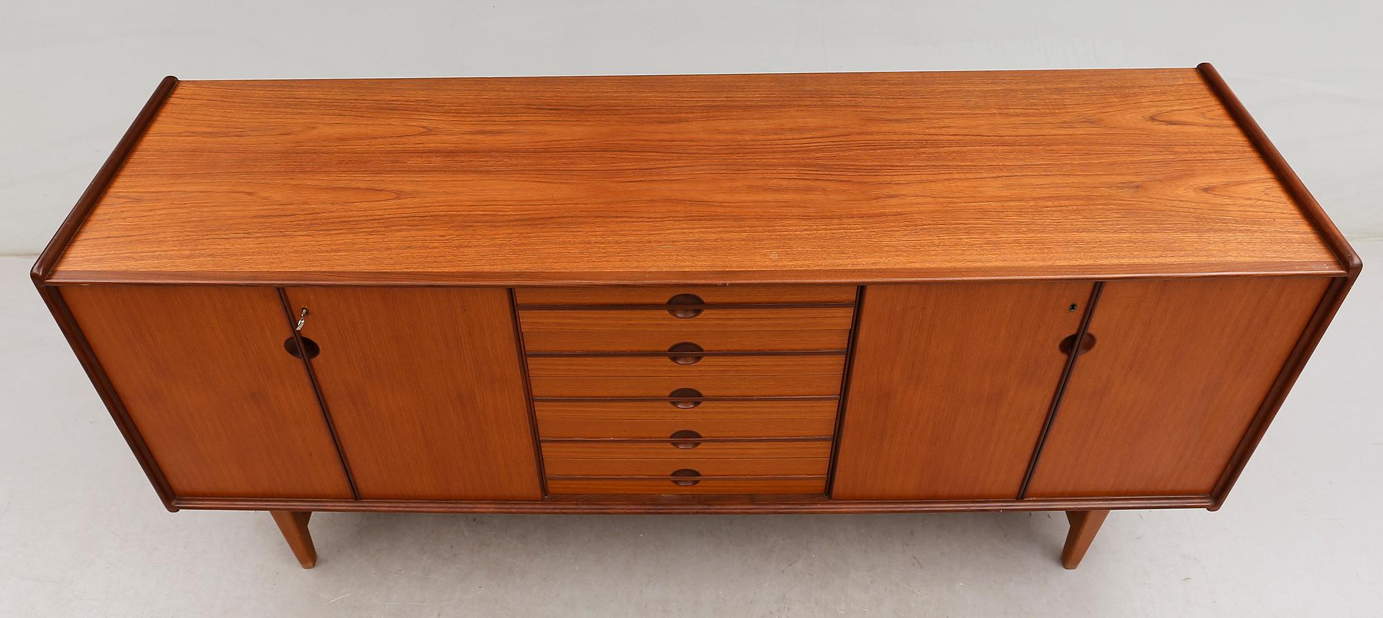 SIDEBOARD, 1900-talets andra hälft.