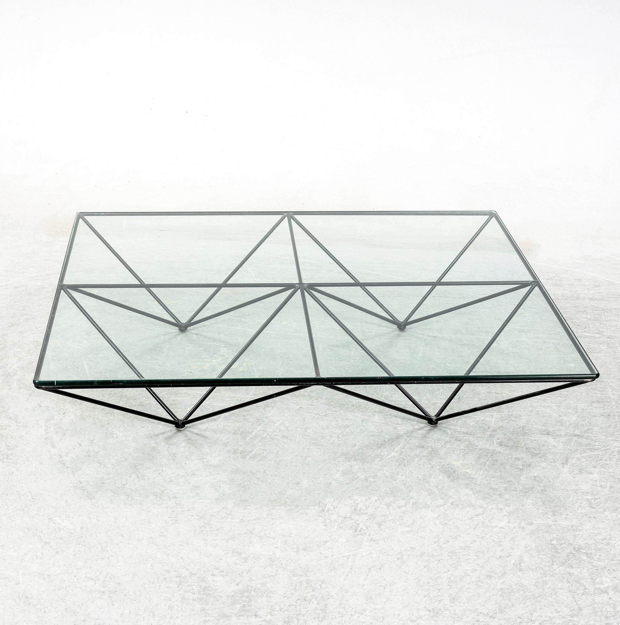 Paolo Piva, Alanda, soffbord, B&B Italia, sent 1900-tal.