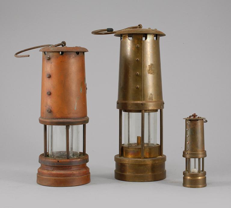 FOTOGENLYKTOR, 3 st, 1900-tales fjärde kvartal.