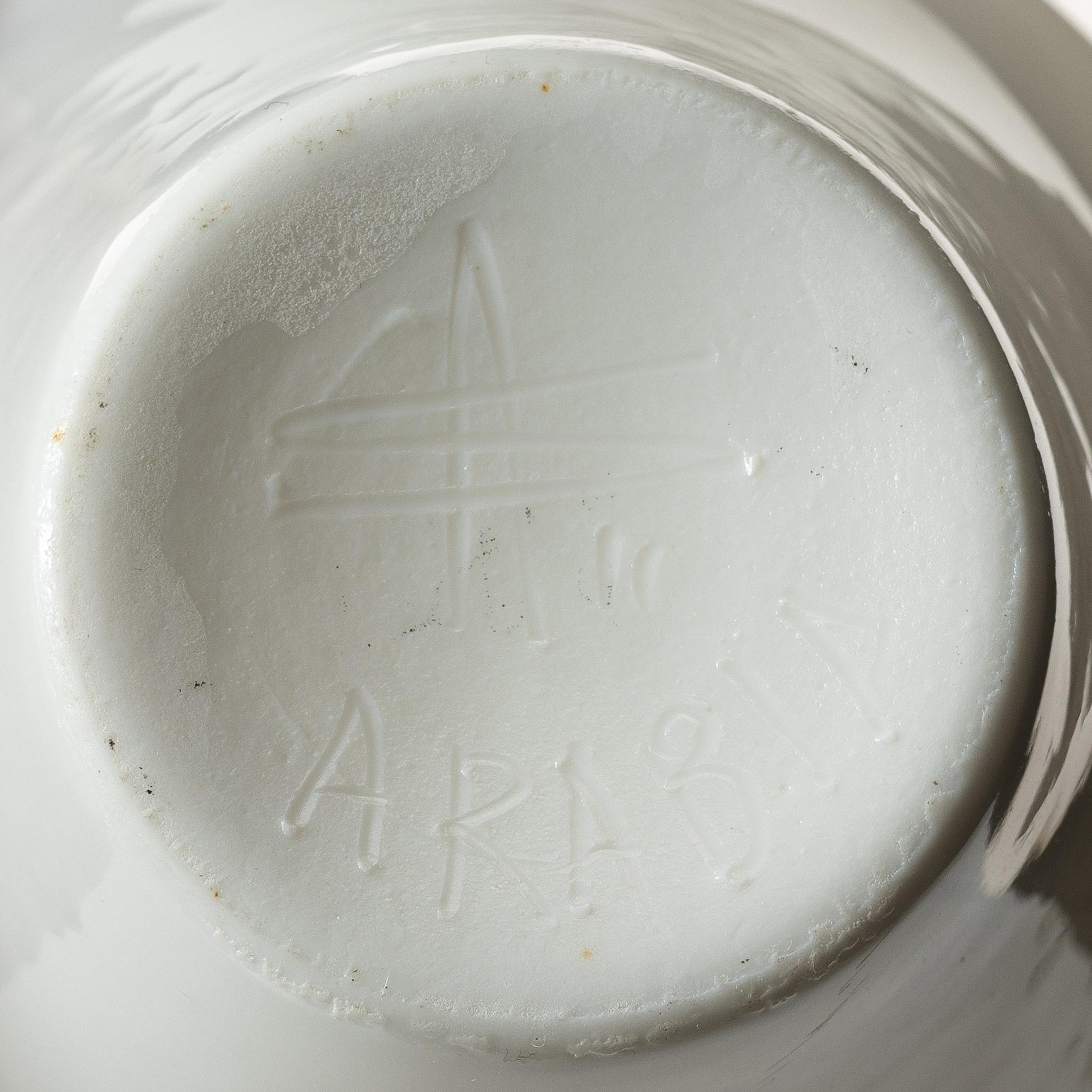 Aune Siimes, skål, porslin, Arabia, Finland.