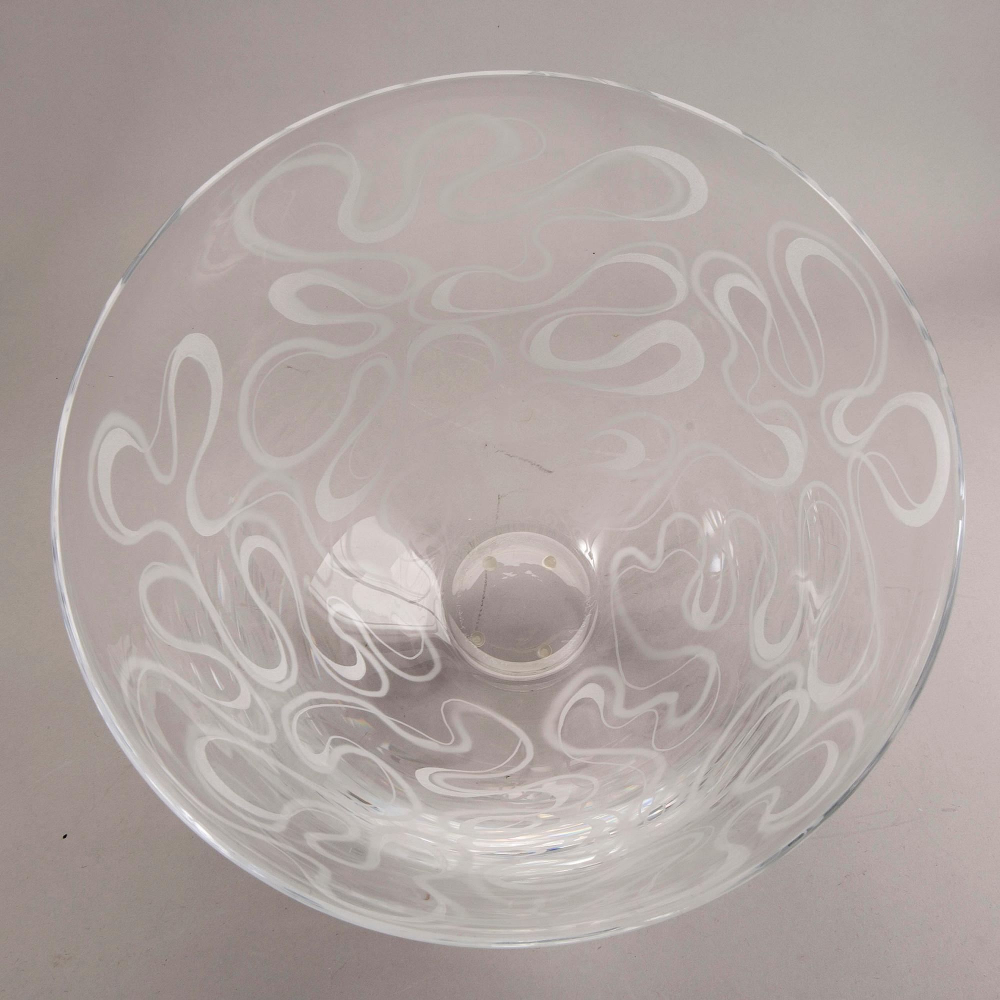 Ingegerd Råman, a signed glass bowl.