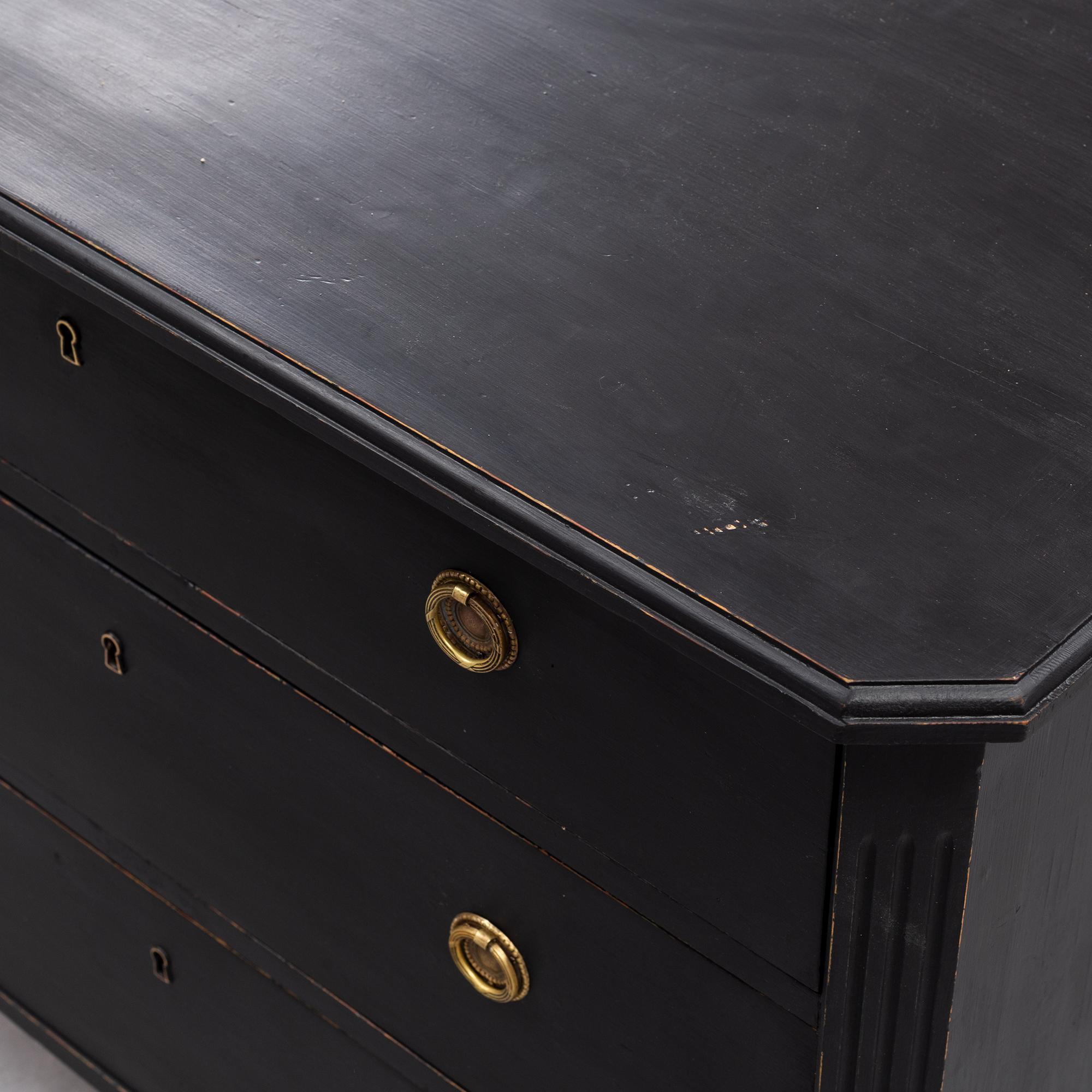 A painted chest of drawers, early 20th Century.