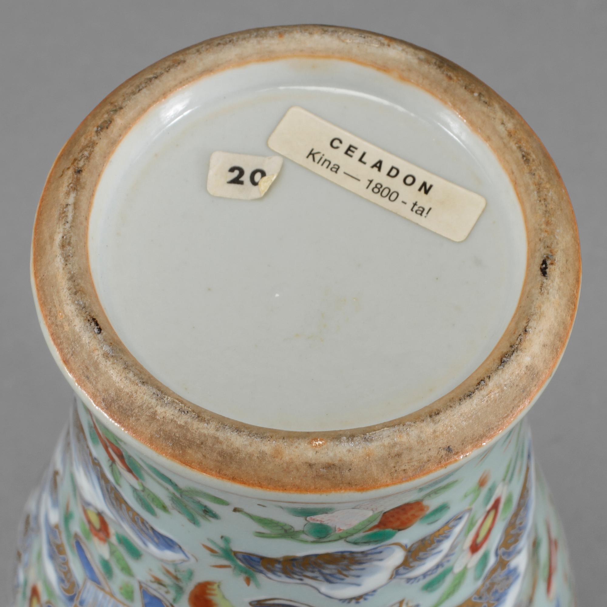 VAS, porslin, Kina, 1800-tal.