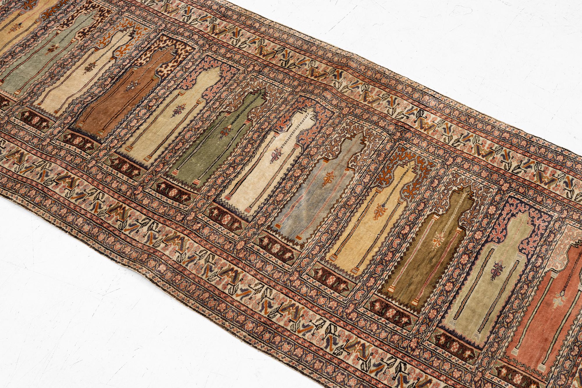 Carpet, Kayseri, approx. 220 x 92 cm.