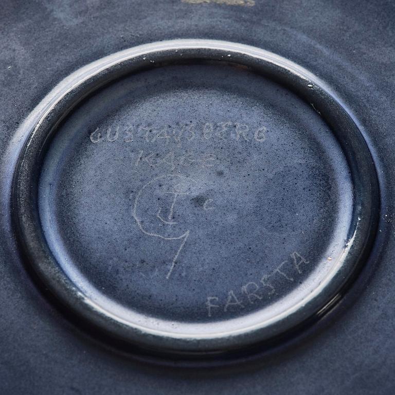 Wilhelm Kåge, an early Farsta stoneware dish, Gustavsberg 1933.