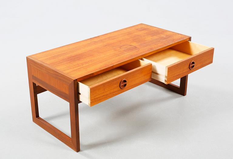 A tv bench, model "Varié TV 1", designed by Arne Wahl Iversen for Möbel-Ikea 1960.