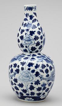 VAS, porslin, Kina, 1900-tal.