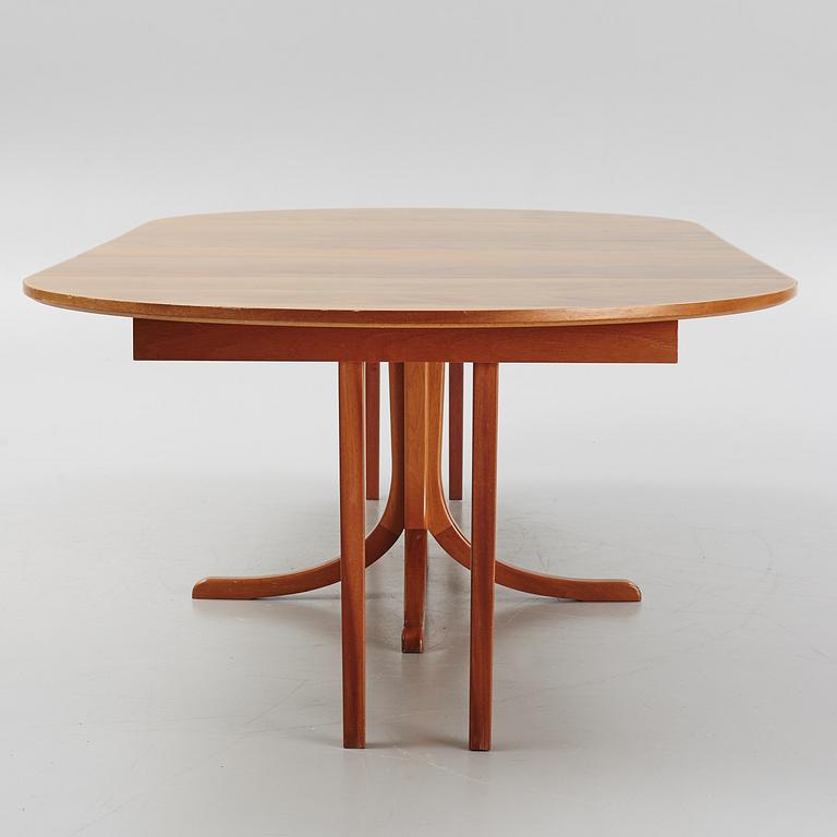 Josef Frank, a mahogany veneered model 771 dining table, Svenskt Tenn, post 1985.