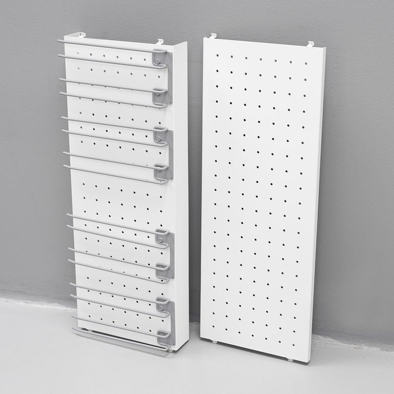 Nils Strinning, a 'String' shelving system.