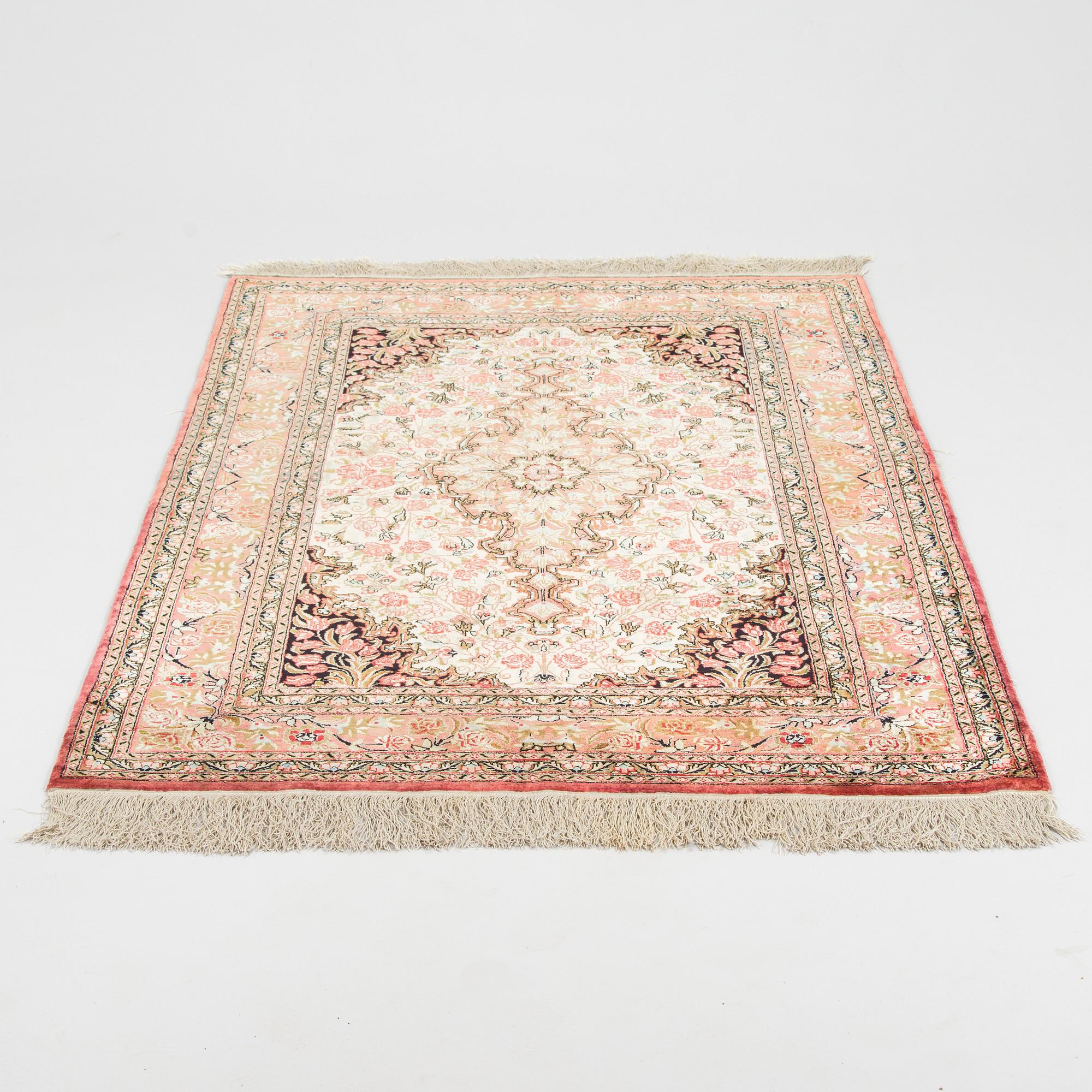 Matto, Persia. Ghom. Noin 150 x 100 cm.