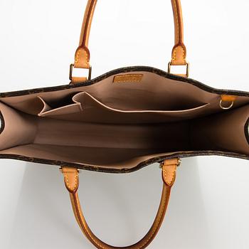 Louis Vuitton, Monogram Canvas 'Sac Plat Tote' Bag.