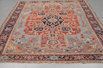 A carpet, semi-antique Heriz, ca 376-373,5 x 267 cm.