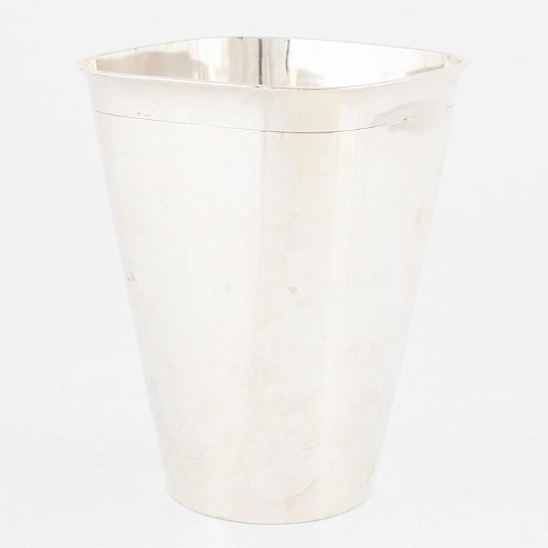 A Swedish sterling silver vase, mark of Gustaf Jansson, C.G.Hallberg, Stiockholm 1952.