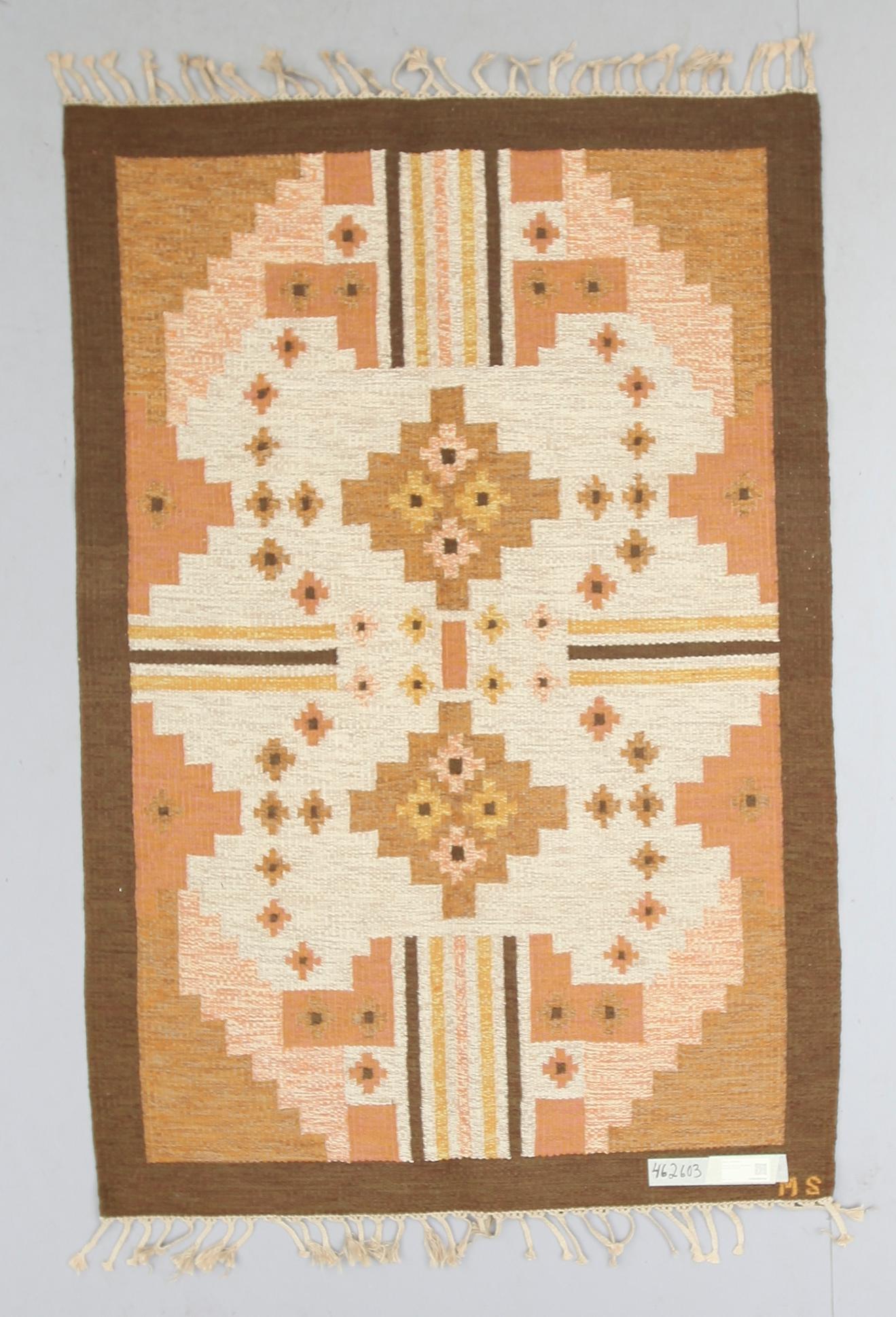 MATTA, rölakan, monogram MS. 205 x 136 cm.