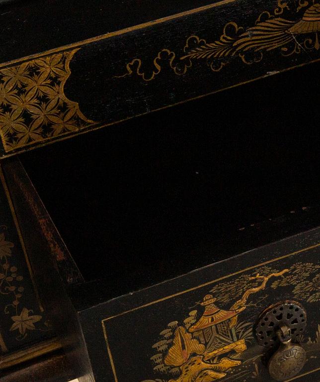 SIDEBOARD/MUSIKMÖBEL, 1900-talets första hälft.