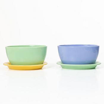 Ursula Munch-Petersen, Five 'Ursula' faience bowls with saucers, Royal Copenhagen, late 20th century.