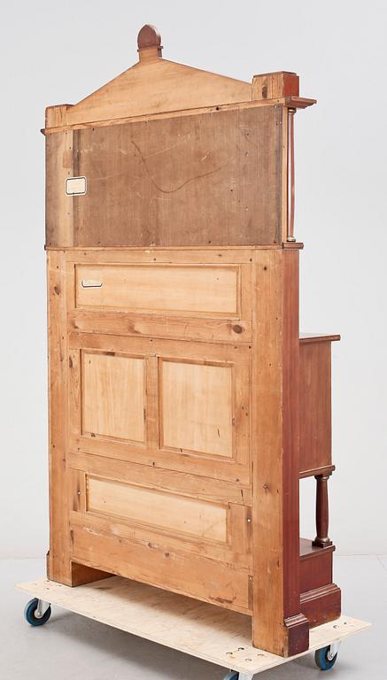 SKÅP, empirestil, 1900-talets början.