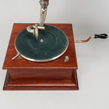 A gramophone, early 20th Century.