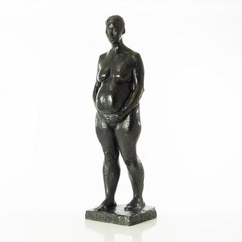 Gudmar Olovson, skulptur. Signerad. Numrerad. Gjutarstämpel. Brons, höjd 76 cm, längd 23 cm.