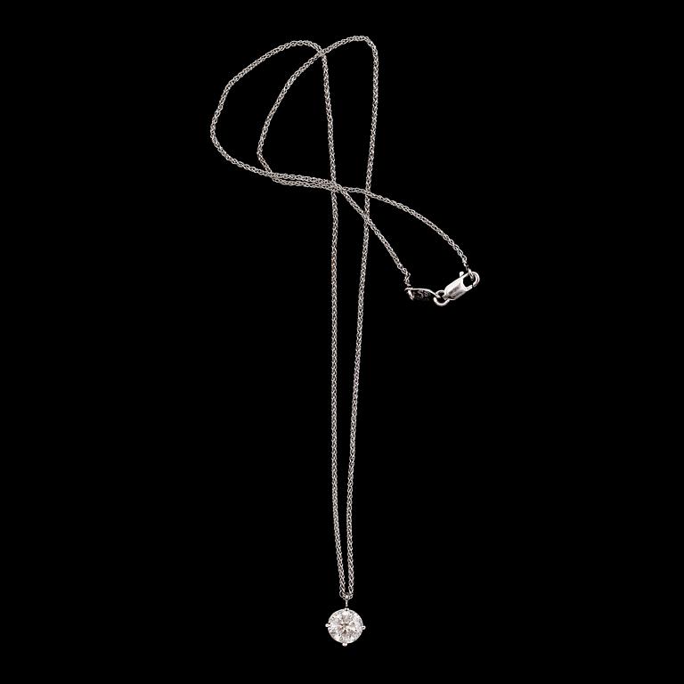 HÄNGE, 18k vitguld, solitär briljantslipad diamant tot ca 1.16 ct.