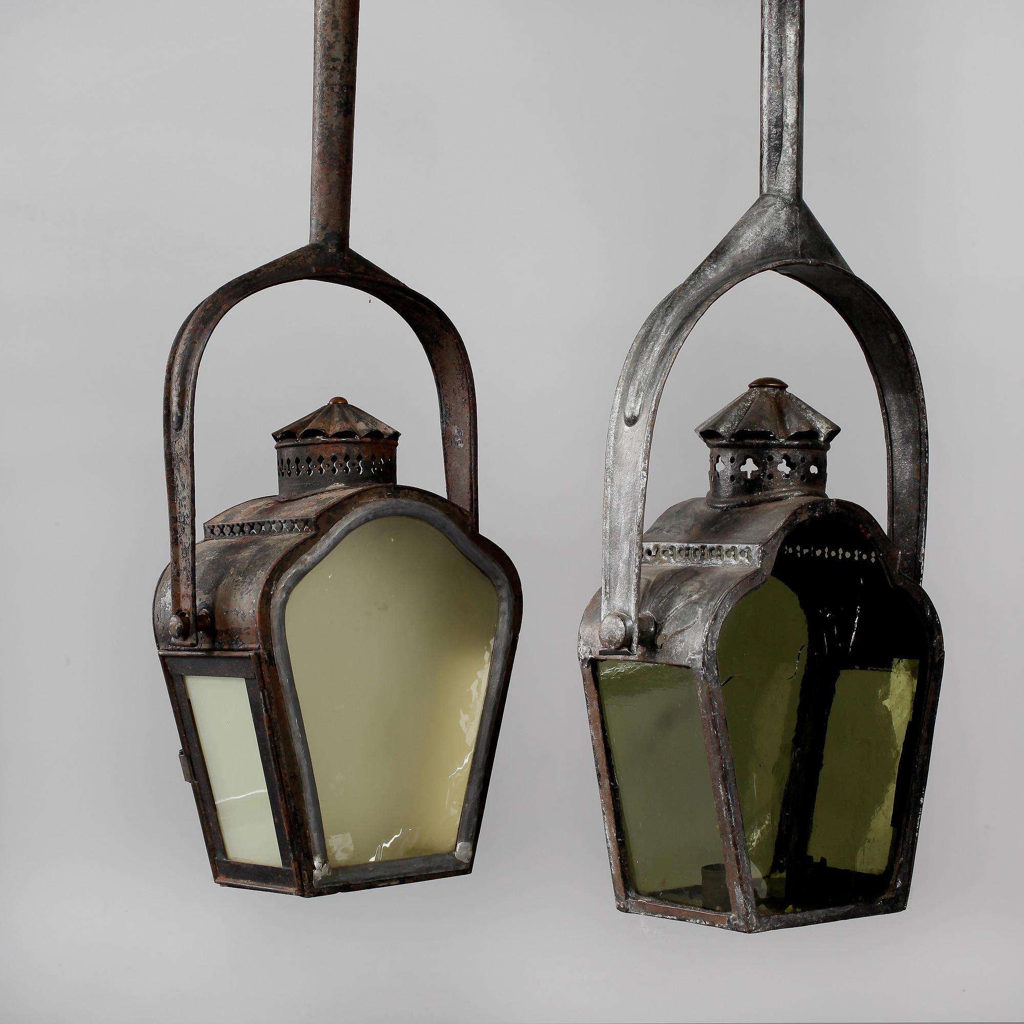 BETJÄNTSLYKTOR, 2 st, 1800-tal.