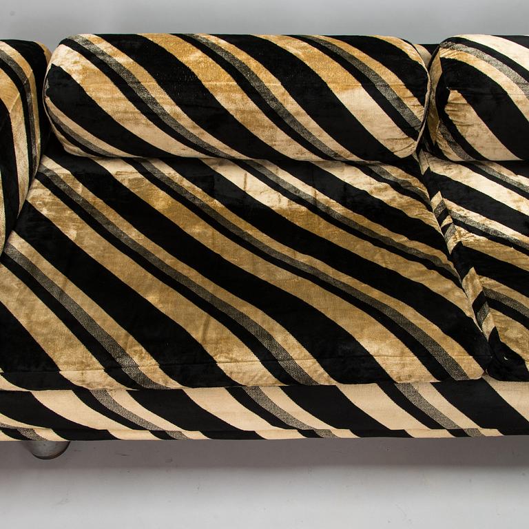 John Homes, sofa 1970s  'Diplomat' for HK Furniture, England.