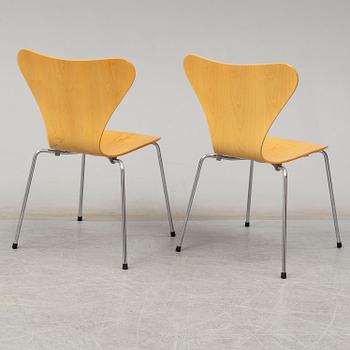 ARNE JACOBSEN, A set of six 'Sjuan' chairs by Arne Jacobsen for Fritz Hansen, Denmark, 1994.