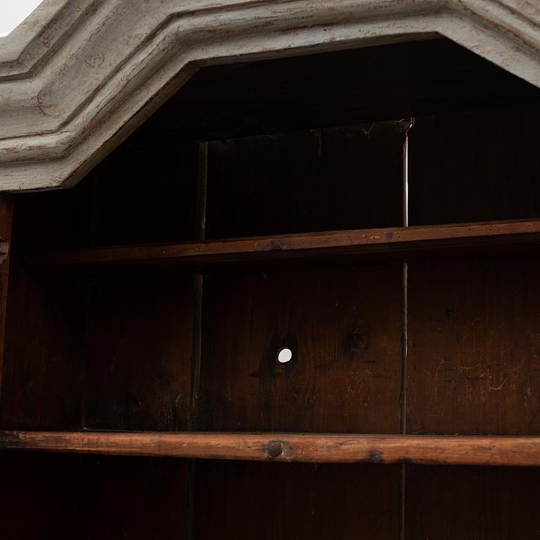 An 18th century Baroque cabinet.
