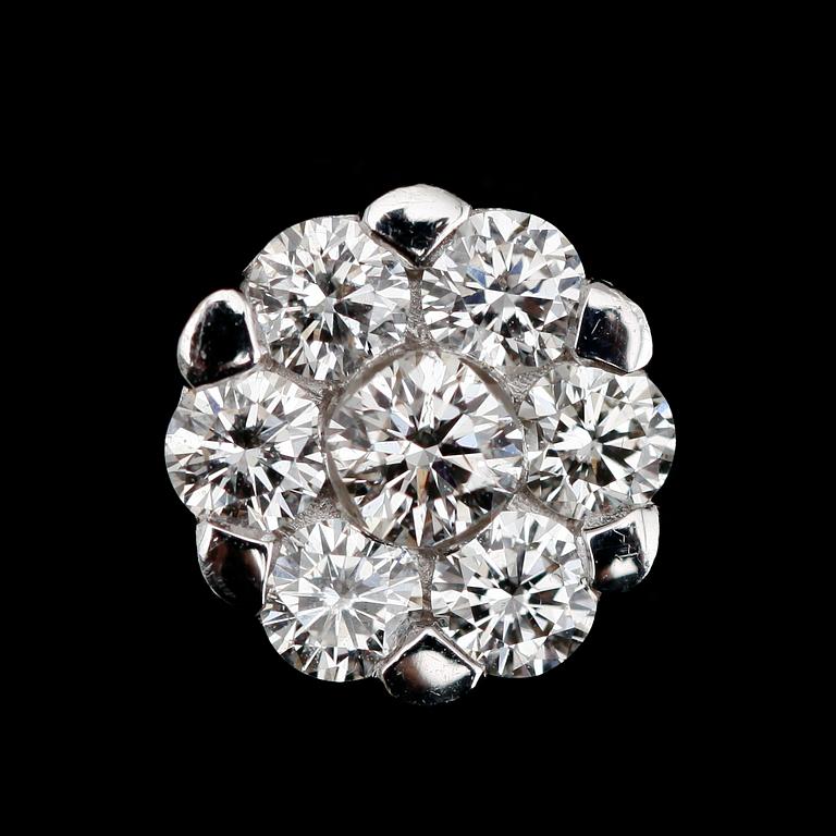 BROSCHKNAPP, 18 k guld, briljantslipade diamanter tot ca 0.75 ct.