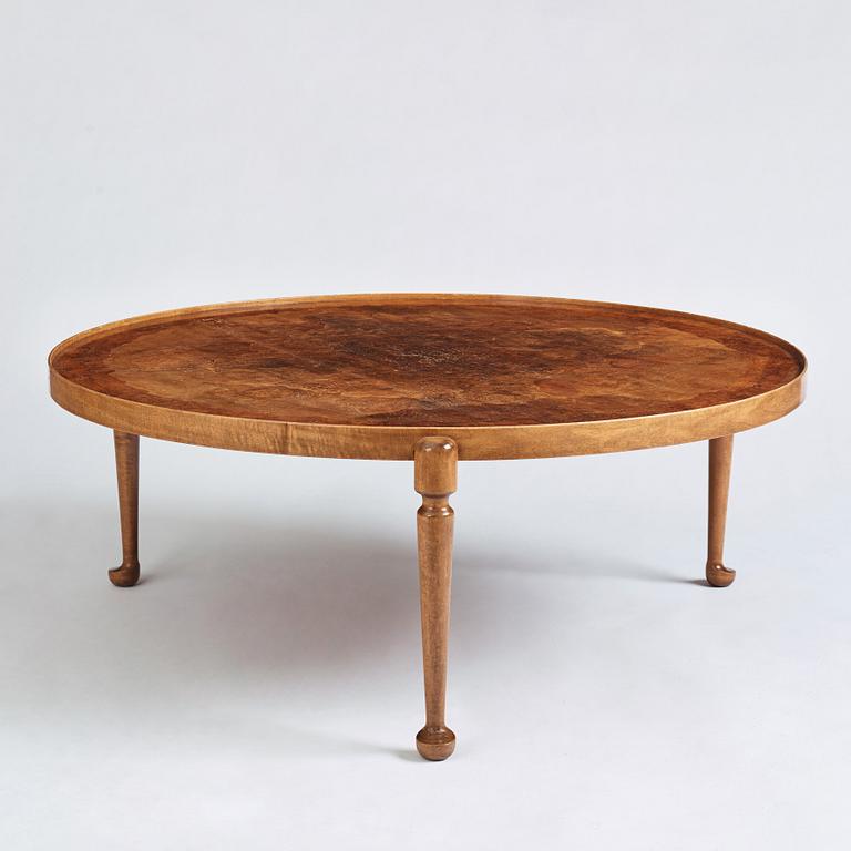 Josef Frank, a model '2139' walnut and burled wood sofa table, Svenskt Tenn, Sweden, early 1950s.