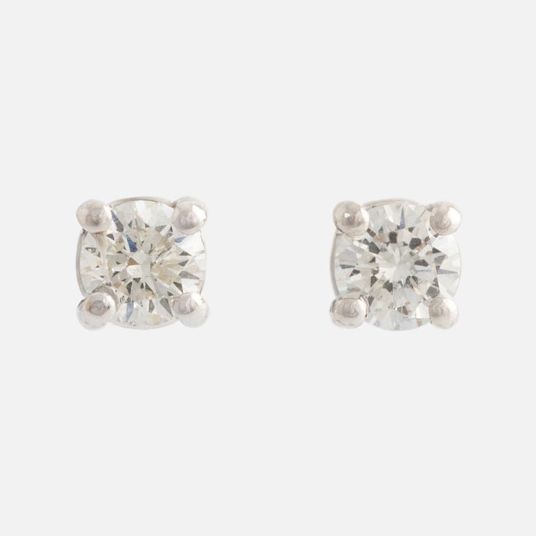 Earrings with brilliant-cut diamonds.