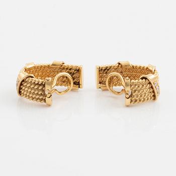 Örhängen, kreoler, guld med briljantslipade diamanter.