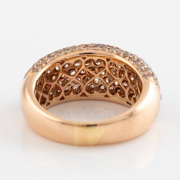 Brilliant cut diamond ring.