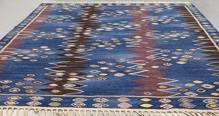 Barbro Nilsson, MATTA, "Snäckorna", gobelängteknik, ca 276,5 x 198 cm, signerad AB MMF BN.