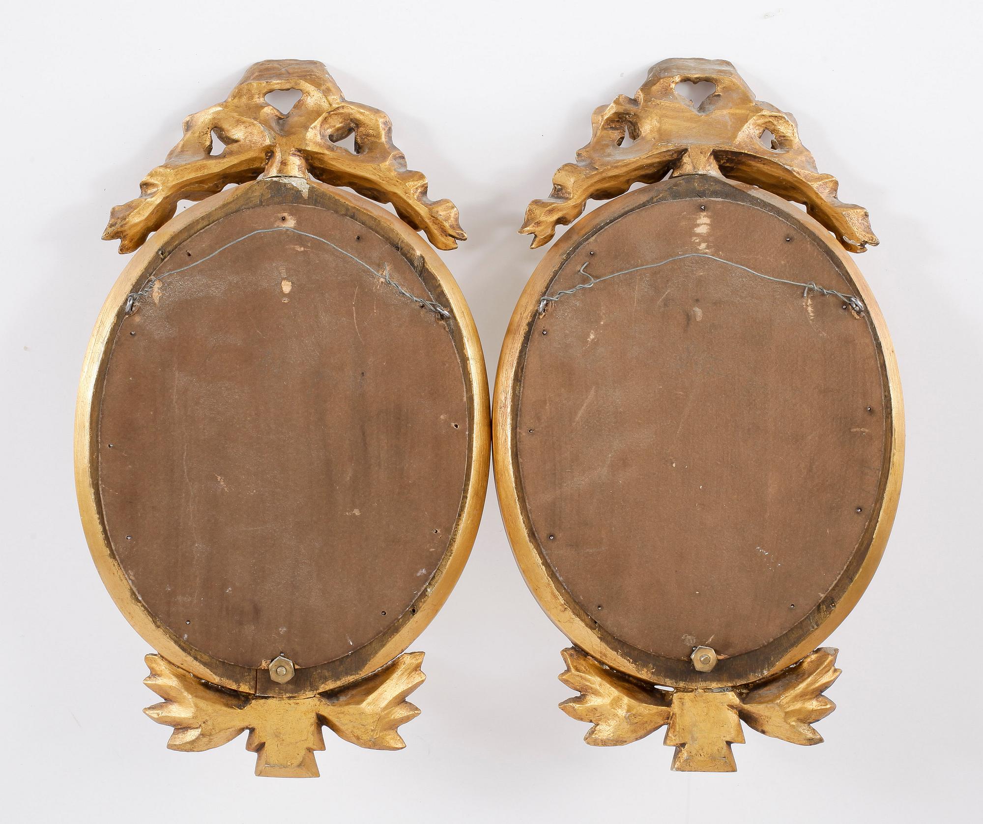 SPEGELLAMPETTER, ett par, gustaviansk stil, 1900-tal.