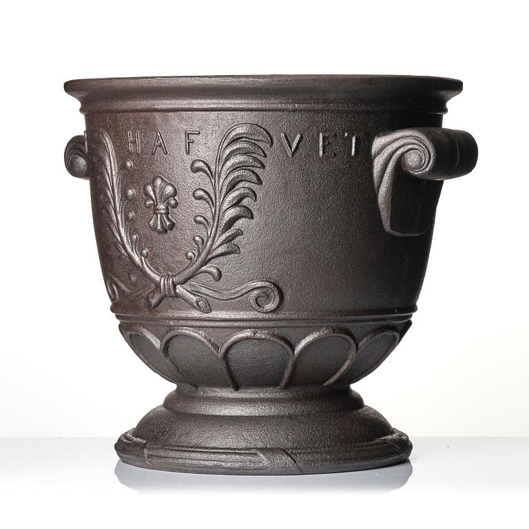 Ivar Johnsson, a "Venus" cast iron urn, Näfveqvarns bruk, Swedish Grace.