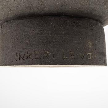 Inkeri Leivo, skål, "En bit av harlekinskjortan", keramik, signerad Inkeri Leivo.