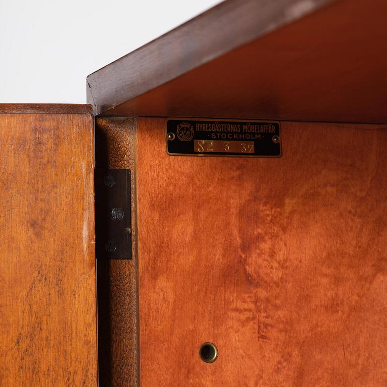 Hyresgästernas Möbelaffär, a set of two functionalist birch cabinets, Stockholm, 1930s.