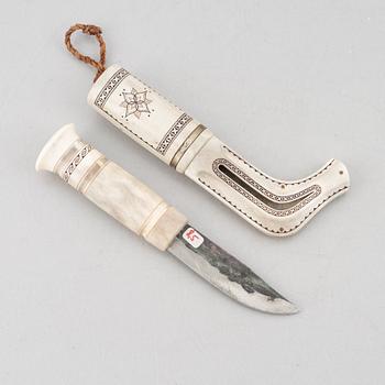 A reindeer horn knife.