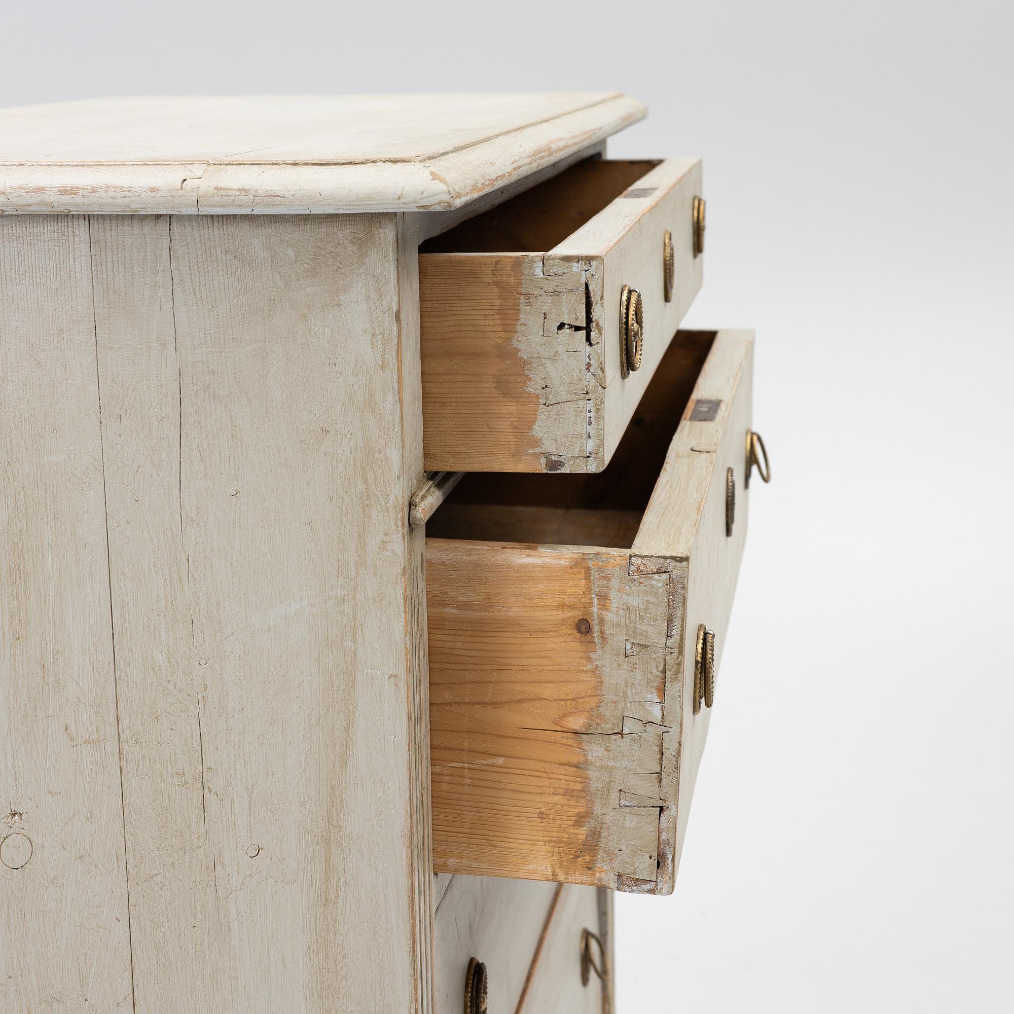 Chest of drawers, circa 1900.
