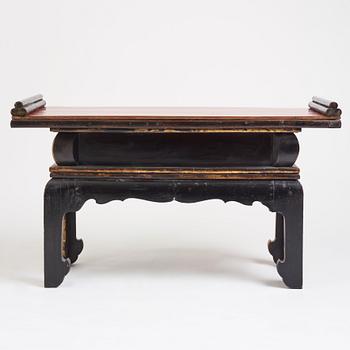 A Japanese lacquered and qilded Buddhist altar table or Butsudan.  Edo period (1603-1868).