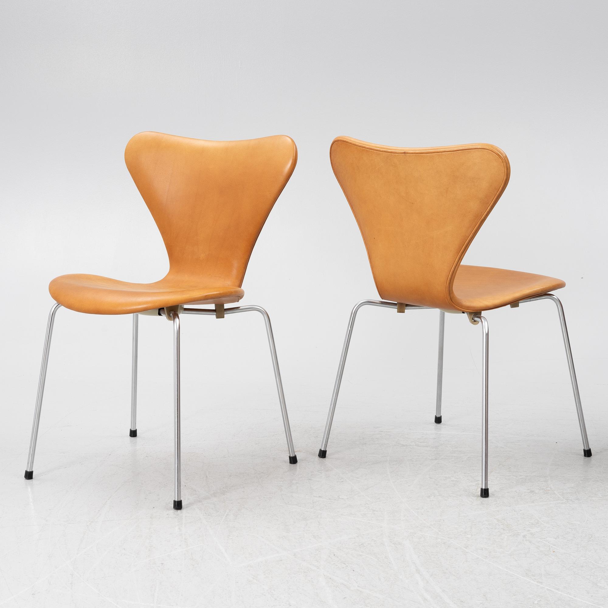 Arne Jacobsen, stolar 4 st, "Sjuan", Fritz Hansen.